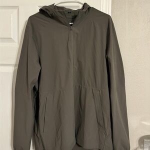 Lululemon Men’s Expeditionist Anorak Light Jacket - Medium Olive